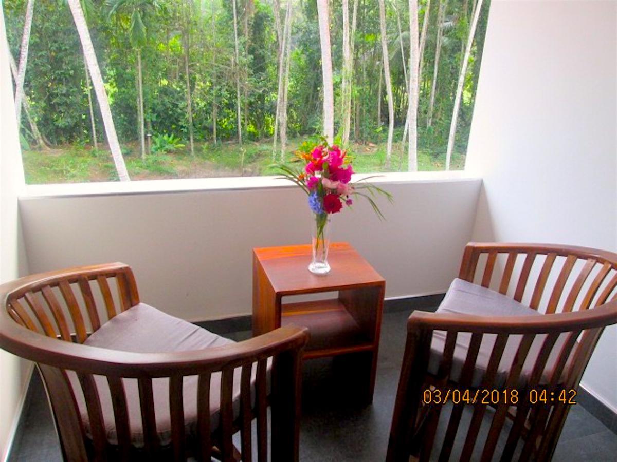 Anuhas Airport Villas Katunayaka Екстериор снимка
