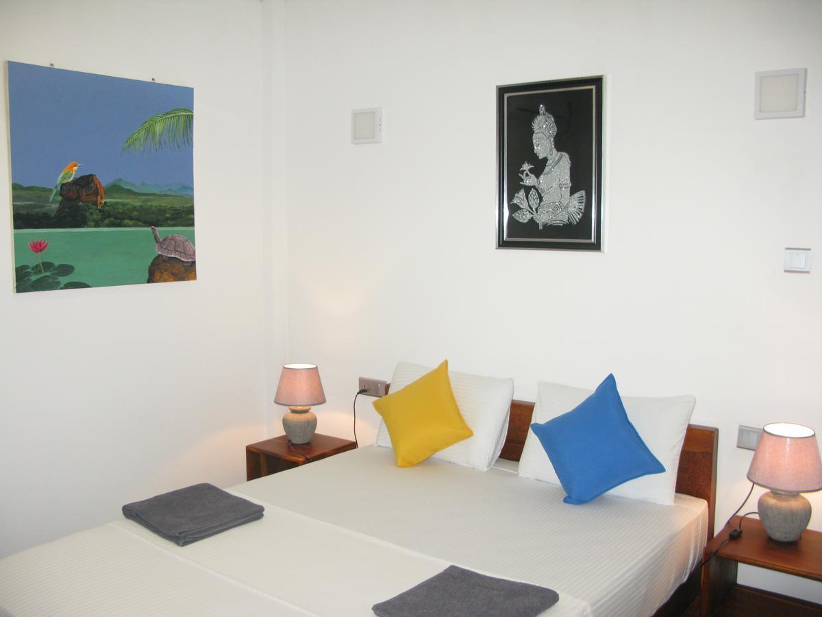 Anuhas Airport Villas Katunayaka Екстериор снимка