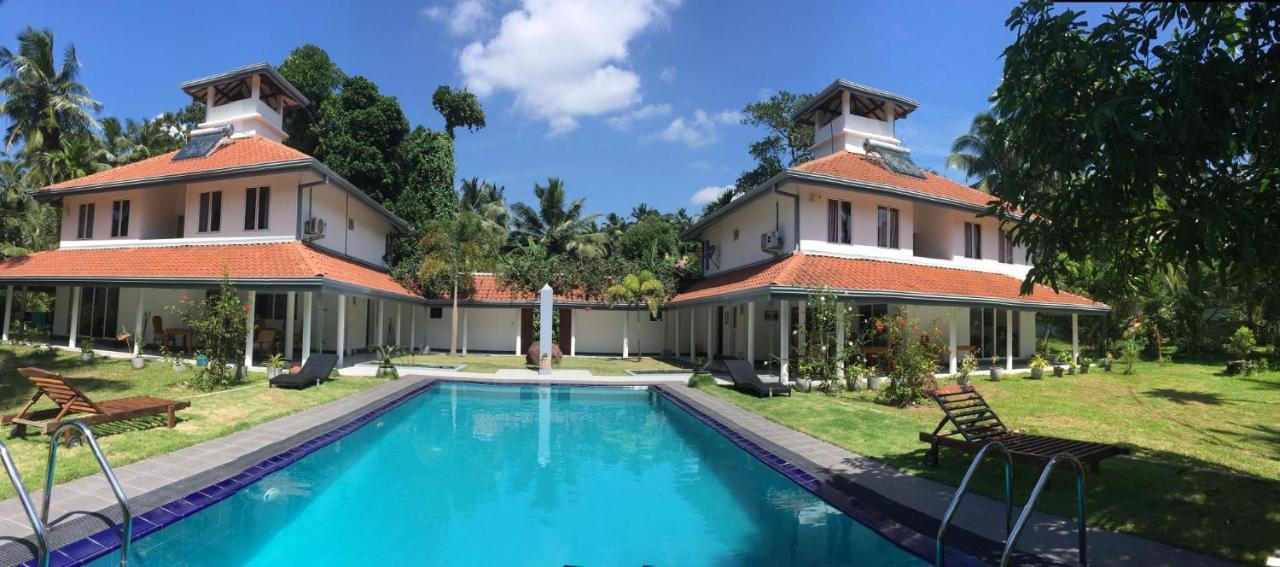 Anuhas Airport Villas Katunayaka Екстериор снимка